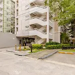 2Br Fully Furnished Trees Residences Near Sm Fairview With Netflix And Karaoke